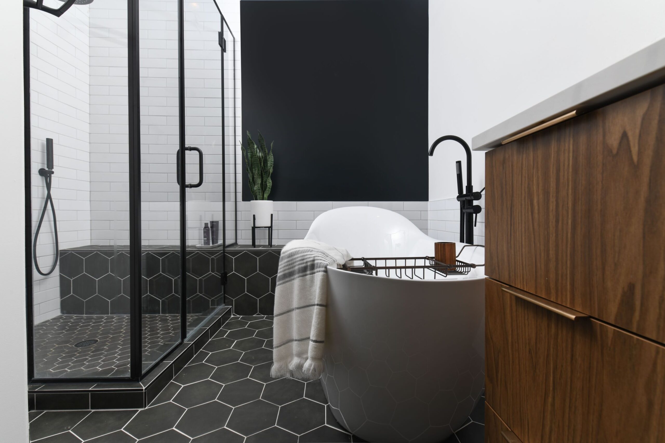Lakewood Project - Iv Design